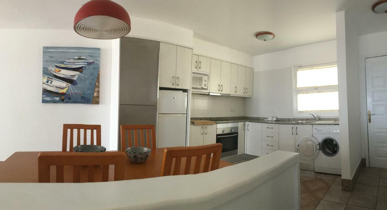 Apartamento CDM, Puerto del Carmen, entre Playa Chica y Playa Grande Puerto del Carmen  Exterior foto